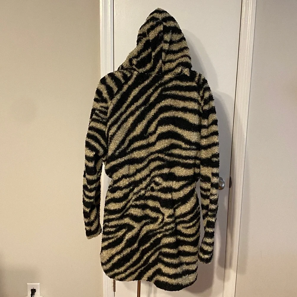 Anthropologie Varley Pullover Jacket - Picture 9 of 14